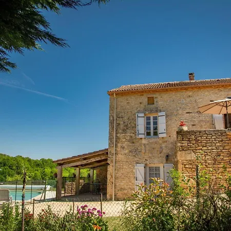 Holiday home Maison Girou *